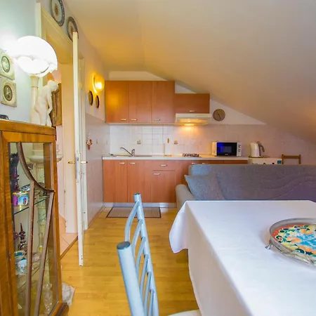 Apartment Volosko For Two Opatija